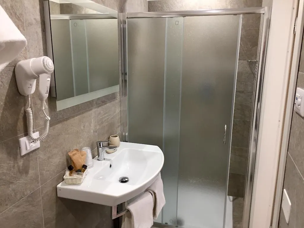 Hotel Mercedes Limone sul Garda