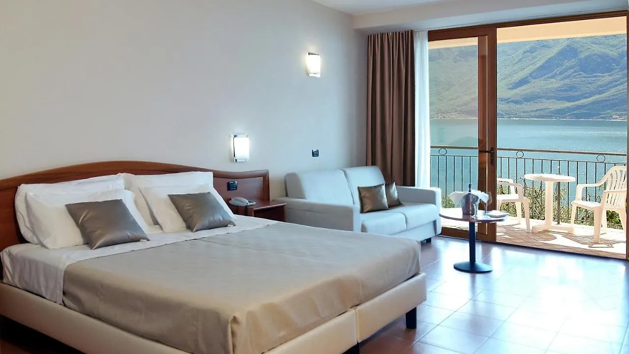 Hotel Mercedes Limone sul Garda