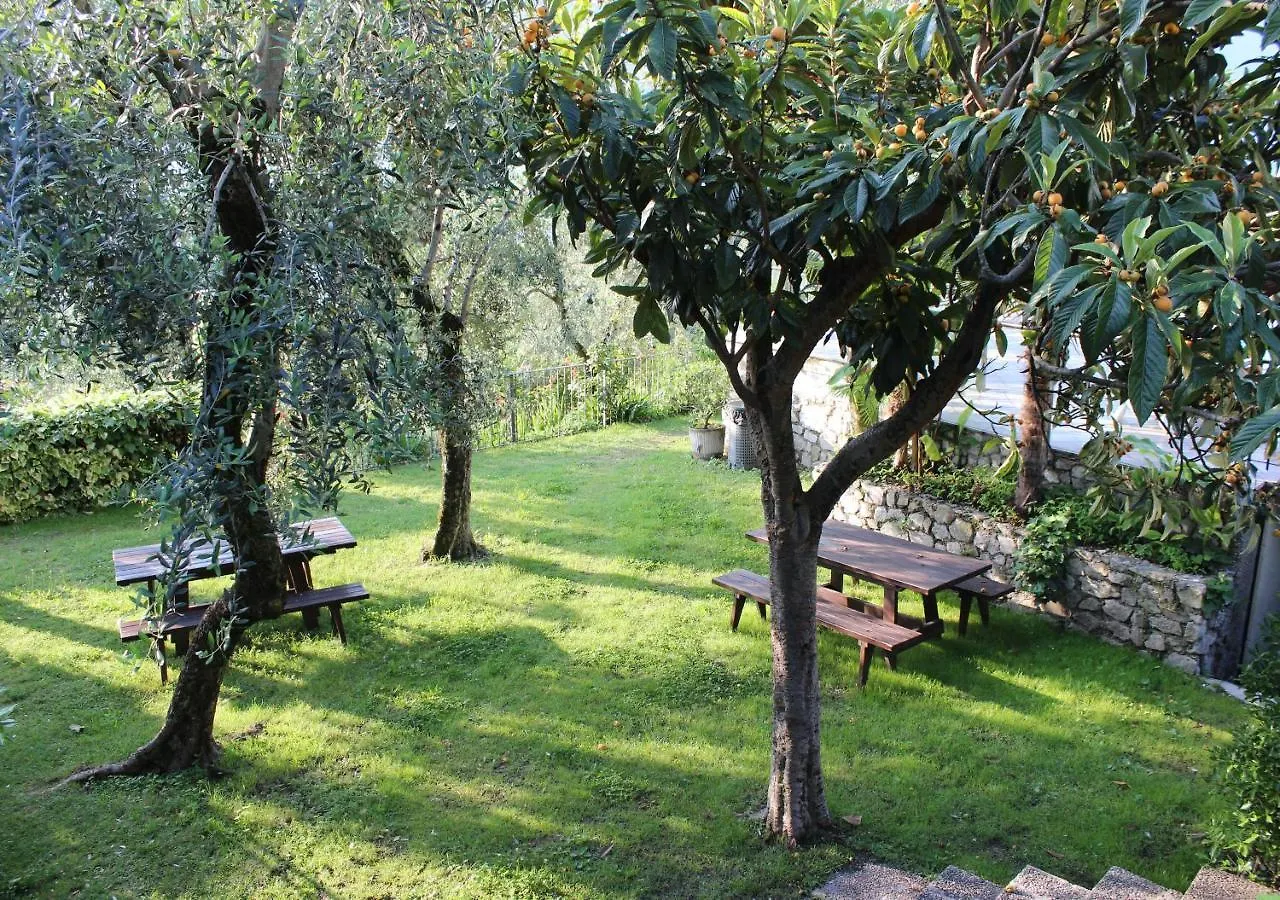 Hotel Mercedes Limone sul Garda 3*,