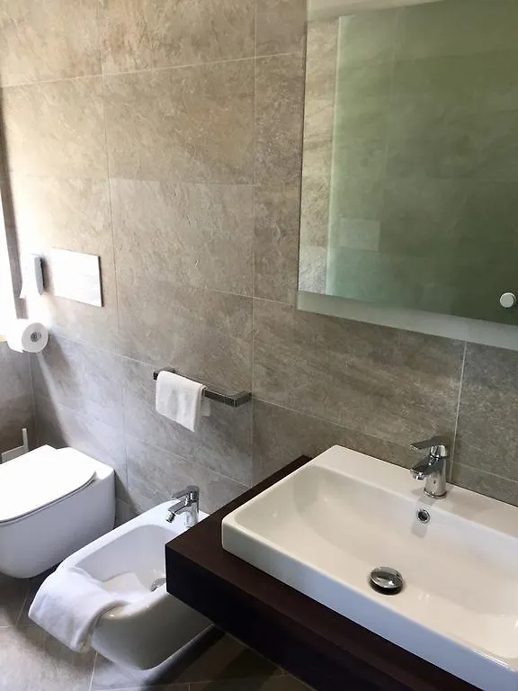 ***  Hotel Mercedes Limone sul Garda Italy